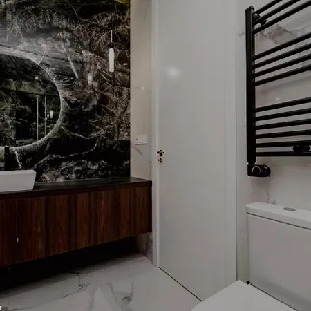 Apartment Modern